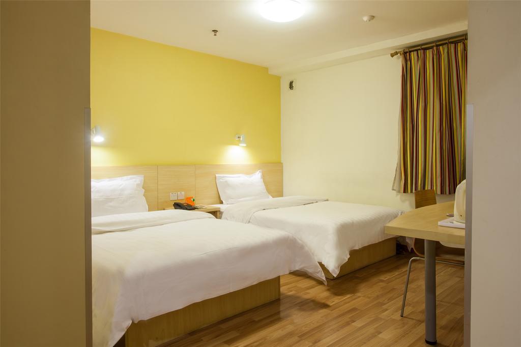 7Days Inn Guilin Railway Station Exterior photo