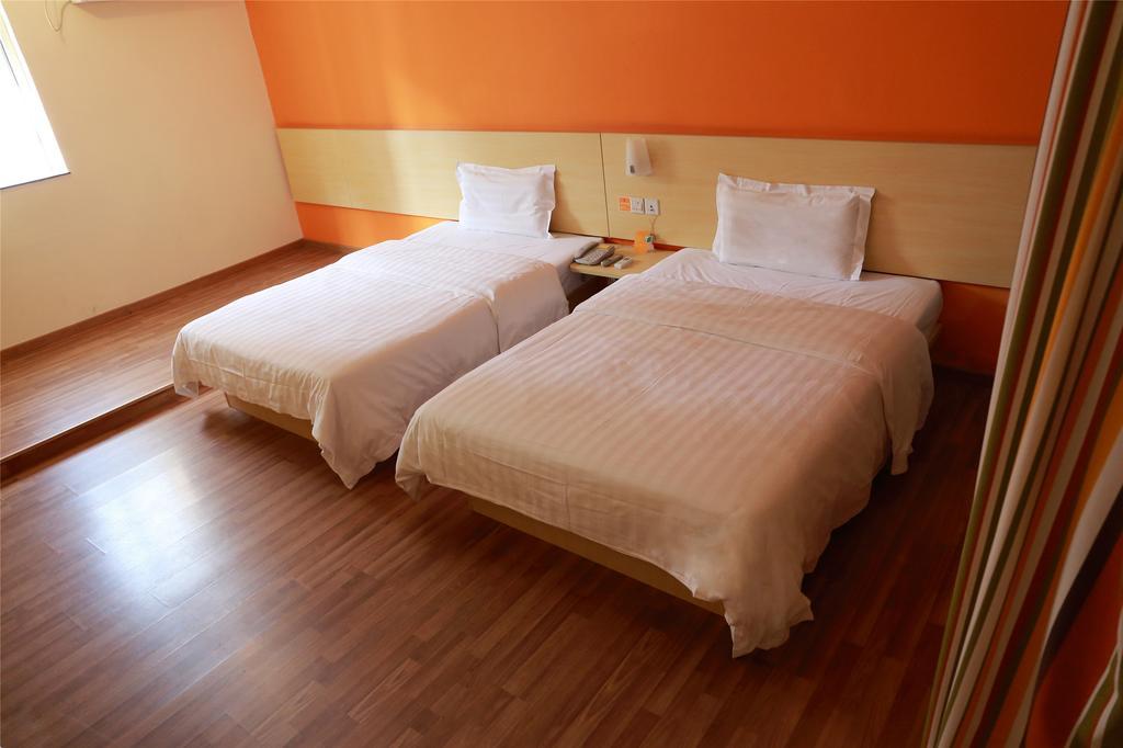 7Days Inn Guilin Railway Station Exterior photo